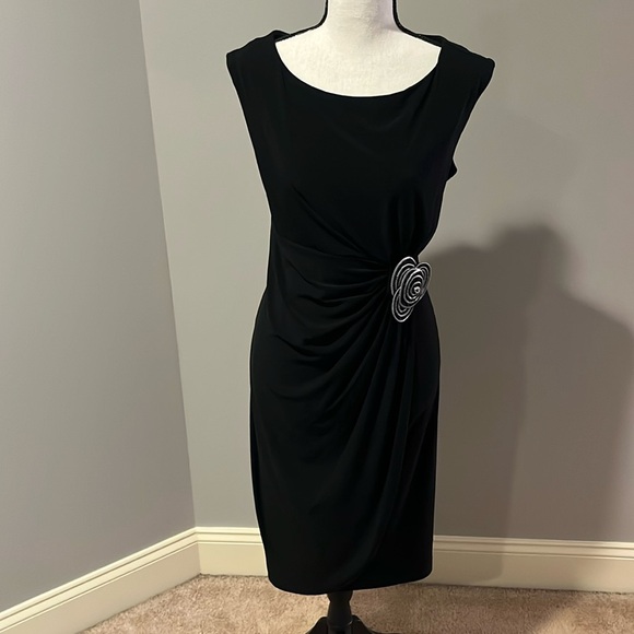 Tiana B. Dresses & Skirts - TIANA B Black Sleeveless Shift Dress Pleated Wrap Over Knee Length